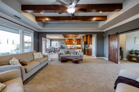 457 Belvedere Dr, Redding, CA 96003 photo 8
