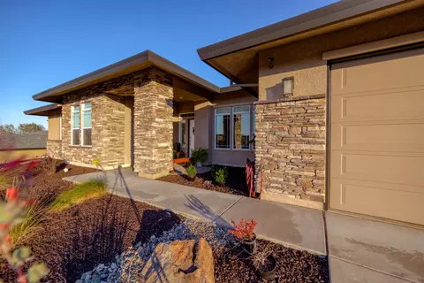 457 Belvedere Dr, Redding, CA 96003 photo 4