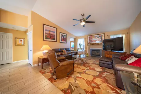583 Armando Ave, Redding, CA 96003 photo 8