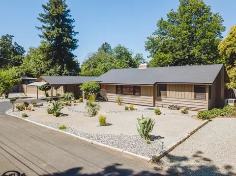 3034 Birch Way, Redding, CA 96002 photo 2