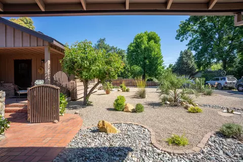3034 Birch Way, Redding, CA 96002 photo 16