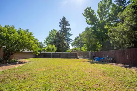 3034 Birch Way, Redding, CA 96002 photo 21