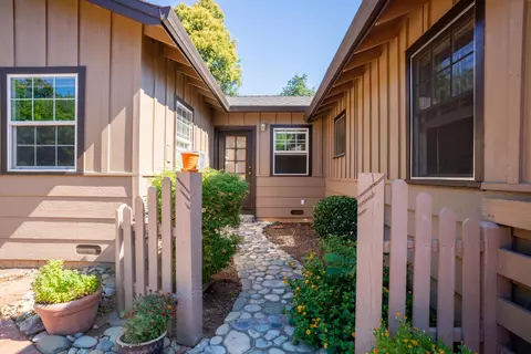 3034 Birch Way, Redding, CA 96002 photo 18