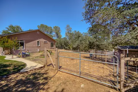 9635 Old Oregon Trl, Redding, CA 96003 photo 30