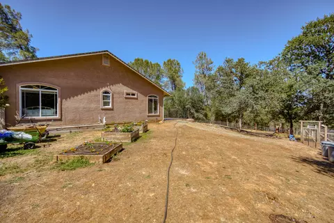 9635 Old Oregon Trl, Redding, CA 96003 photo 31