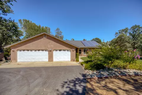 9635 Old Oregon Trl, Redding, CA 96003 photo 1