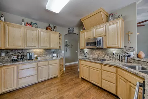 9635 Old Oregon Trl, Redding, CA 96003 photo 11