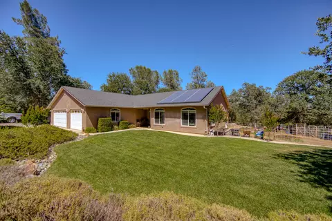 9635 Old Oregon Trl, Redding, CA 96003 photo 2