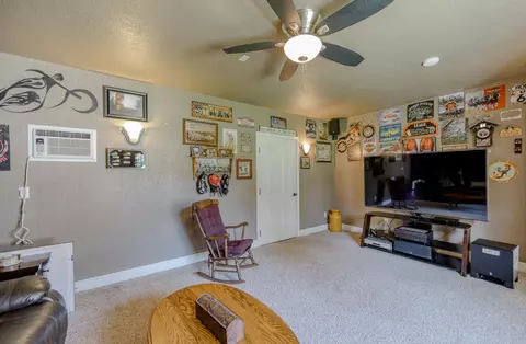 9635 Old Oregon Trl, Redding, CA 96003 photo 27
