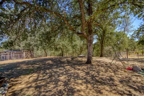 9635 Old Oregon Trl, Redding, CA 96003 photo 33