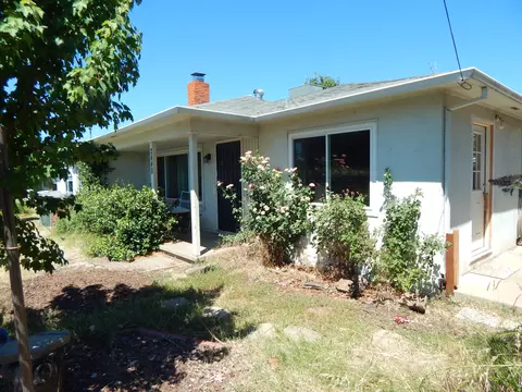 2440 N Bonnyview Rd, Redding, CA 96001 photo 2