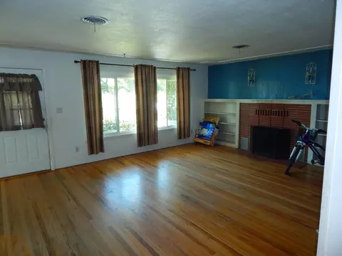 2440 N Bonnyview Rd, Redding, CA 96001 photo 5