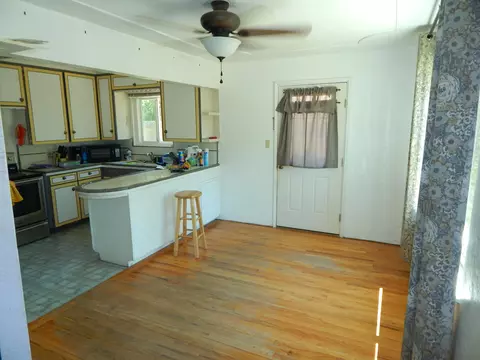 2440 N Bonnyview Rd, Redding, CA 96001 photo 6