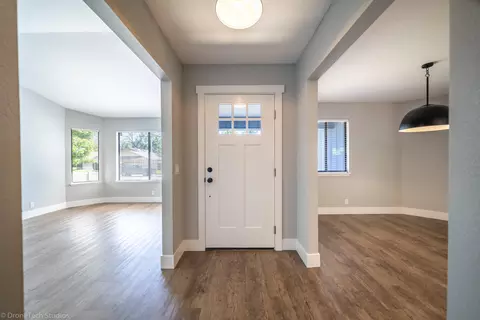 3323 Flintwood Way, Redding, CA 96002 photo 5