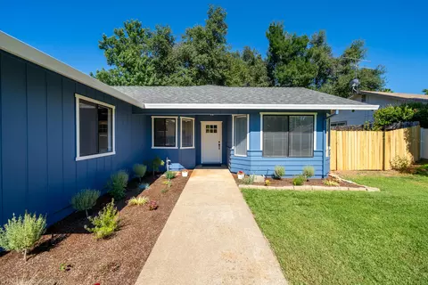 3323 Flintwood Way, Redding, CA 96002 photo 3