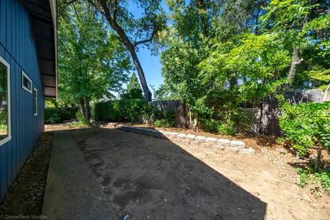 3323 Flintwood Way, Redding, CA 96002 photo 30