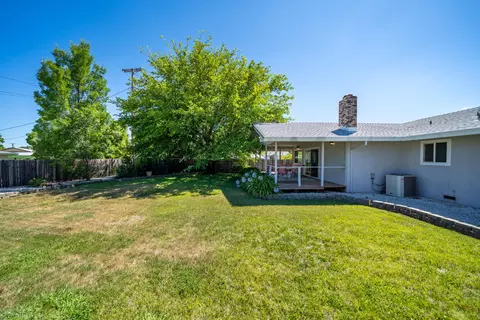 3330 Panorama Dr, Redding, CA 96003 photo 38