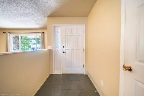 3330 Panorama Dr, Redding, CA 96003 photo 9
