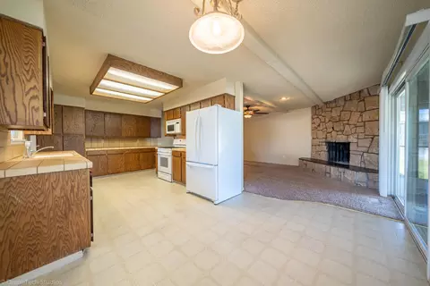 3330 Panorama Dr, Redding, CA 96003 photo 21