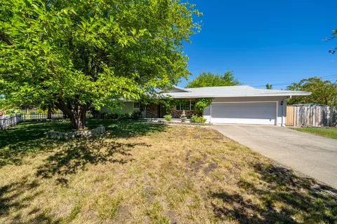 3330 Panorama Dr, Redding, CA 96003 photo 6