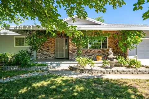 3330 Panorama Dr, Redding, CA 96003 photo 8