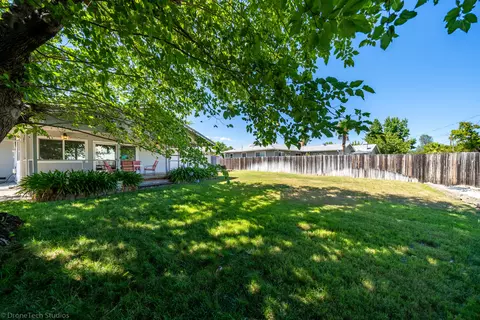 3330 Panorama Dr, Redding, CA 96003 photo 42