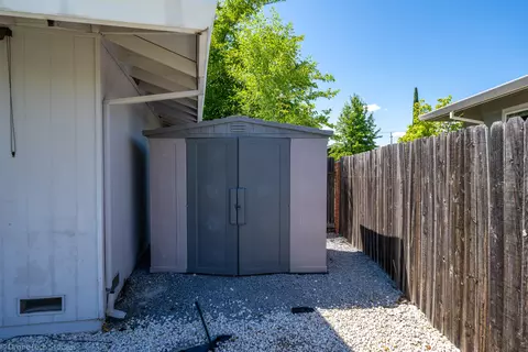 3330 Panorama Dr, Redding, CA 96003 photo 36