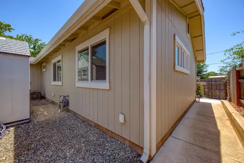 2996 Leland Ave, Redding, CA 96001 photo 32