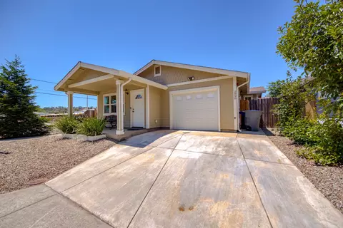2996 Leland Ave, Redding, CA 96001 photo 2