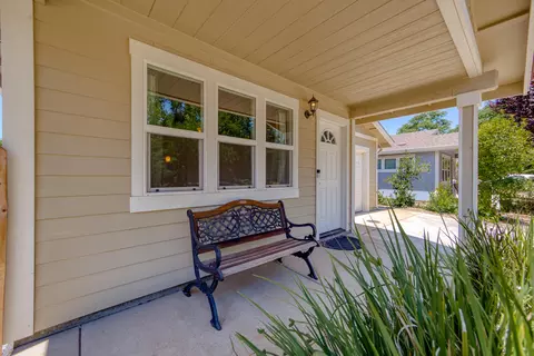 2996 Leland Ave, Redding, CA 96001 photo 3