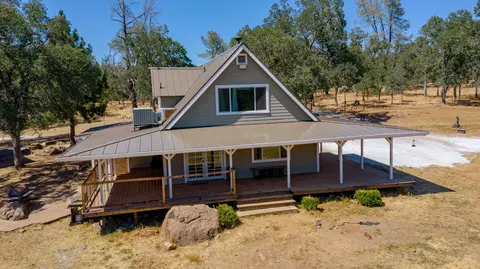 14042 Outback Ln, Oak Run, CA 96069 photo 2