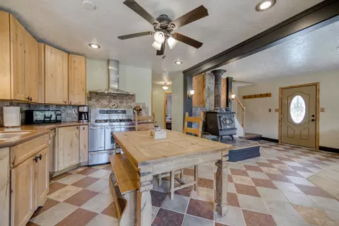 14042 Outback Ln, Oak Run, CA 96069 photo 39