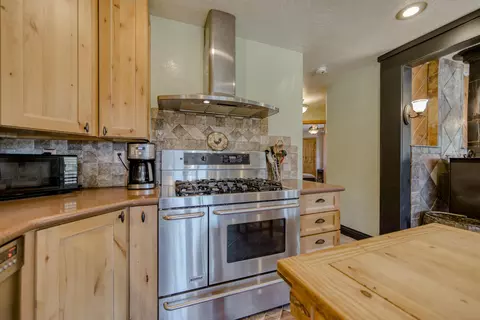 14042 Outback Ln, Oak Run, CA 96069 photo 5