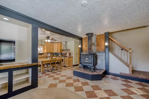 14042 Outback Ln, Oak Run, CA 96069 photo 8
