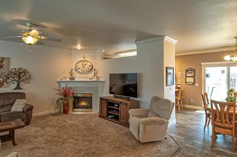 1735 Galway Dr, Redding, CA 96001 photo 5