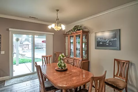 1735 Galway Dr, Redding, CA 96001 photo 10