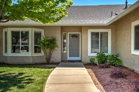 1735 Galway Dr, Redding, CA 96001 photo 3