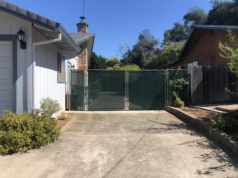 1270 Ledell Dr, Redding, CA 96002 photo 4