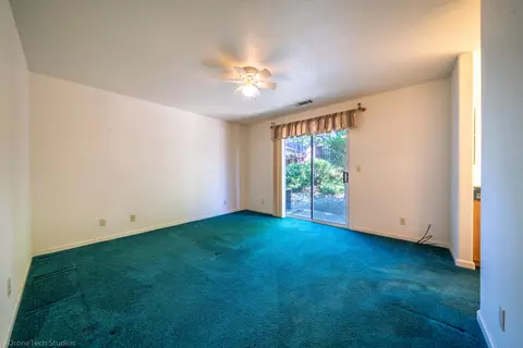 929 Montcrest Dr, Redding, CA 96003 photo 15
