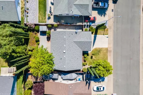 929 Montcrest Dr, Redding, CA 96003 photo 37