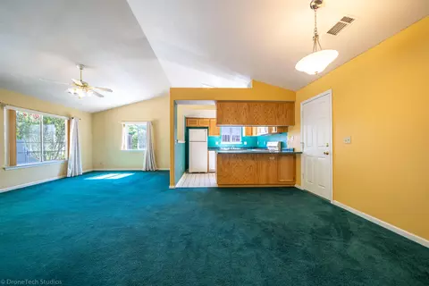 929 Montcrest Dr, Redding, CA 96003 photo 10