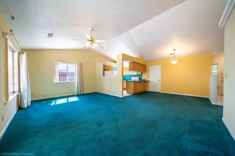 929 Montcrest Dr, Redding, CA 96003 photo 12