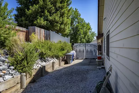 236 Ironwood Ln, Redding, CA 96003 photo 27