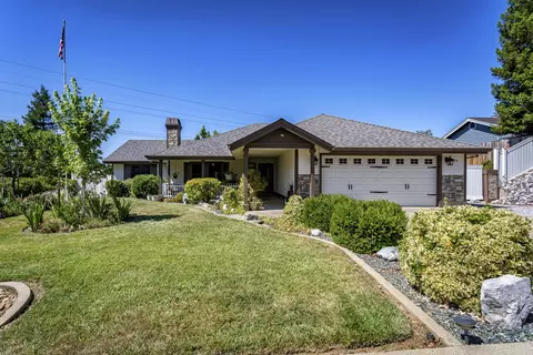 236 Ironwood Ln, Redding, CA 96003 photo 1