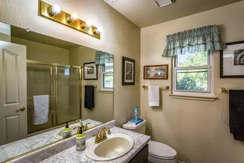 236 Ironwood Ln, Redding, CA 96003 photo 17
