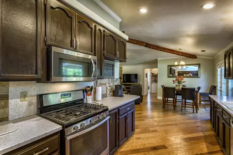 236 Ironwood Ln, Redding, CA 96003 photo 11