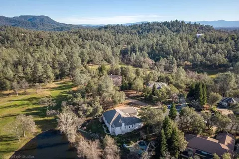 13490 Tierra Heights Rd, Redding, CA 96003 photo 19