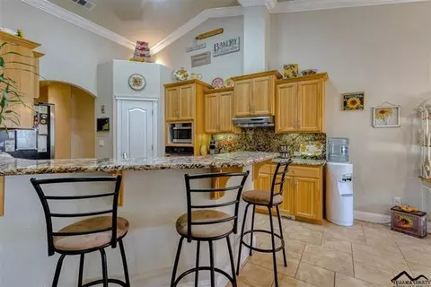 10491 Abernathy Ln, Redding, CA 96003 photo 14