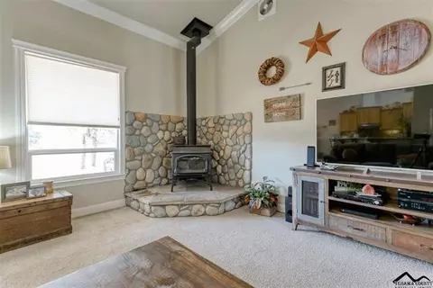 10491 Abernathy Ln, Redding, CA 96003 photo 12