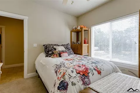 10491 Abernathy Ln, Redding, CA 96003 photo 25